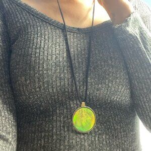 Rare Limited Edition 1990's The Lion King Translucent Hologram Pendant Necklace